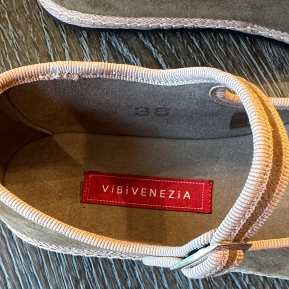 ViBiVENEZiA Suede Mary Jane Flats - Picture 2 of 3